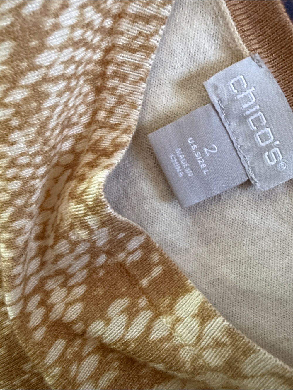Chico's Golden Mustard and Cream Knit Crewneck